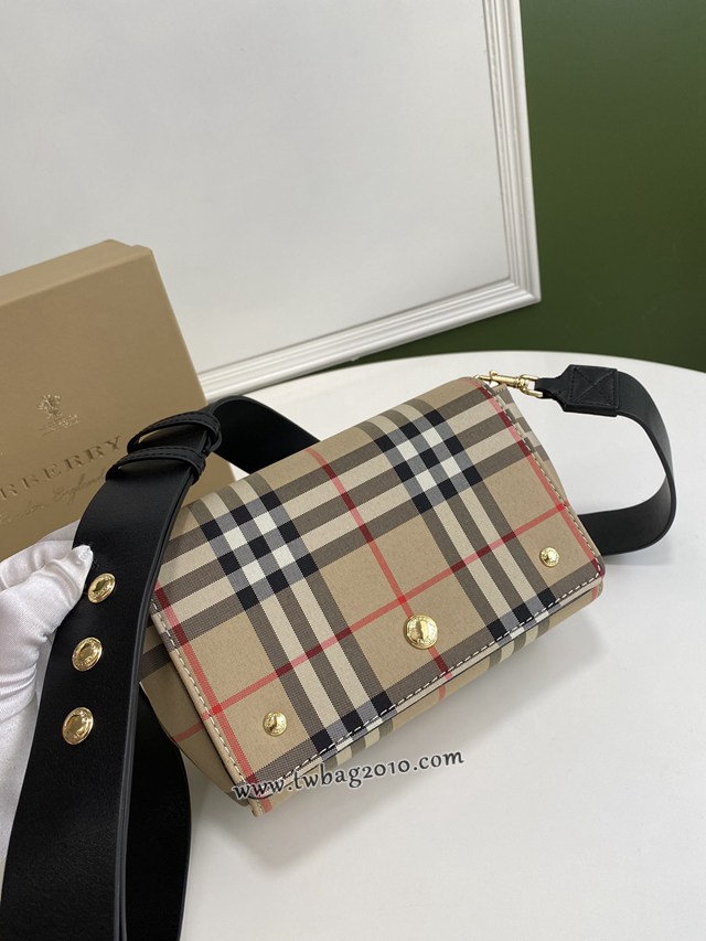 Burberry專門店新款Vintage格紋拼皮革斜背包帆布包 巴寶莉女款單肩斜挎包 yxb1198